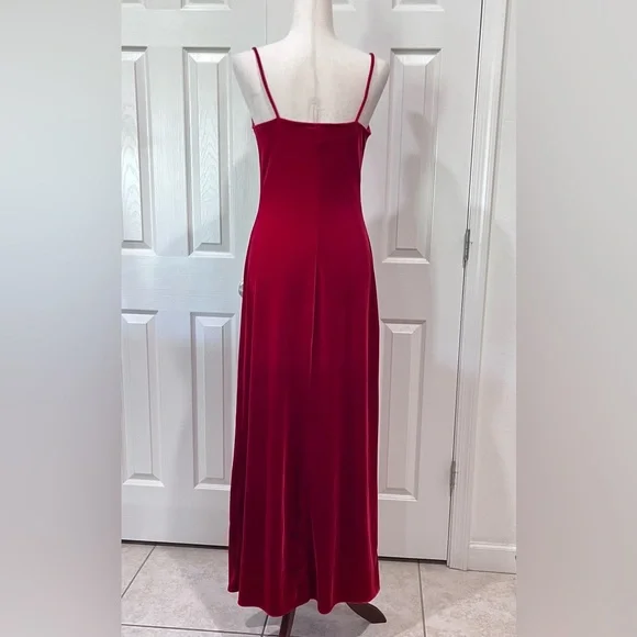 Vintage Jump Apparel Red Velvet Fitted Maxi Dress Size 11/12 - Picture 5 of 10
